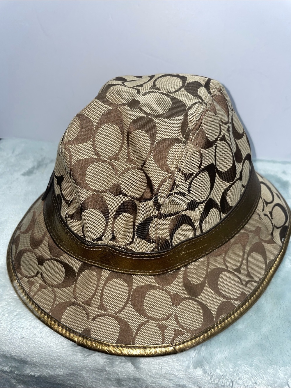 Coach Signature Jacquard Woman’s Bucket Hat - Picture 3 of 12
